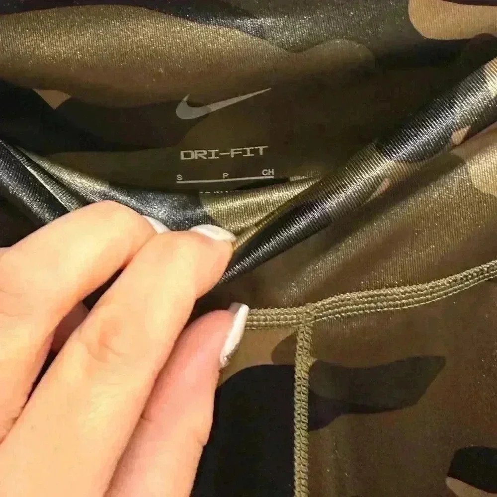 NIKE DRI FIT CAMOUFLAGE LEGGINGS - Picture 6 of 6